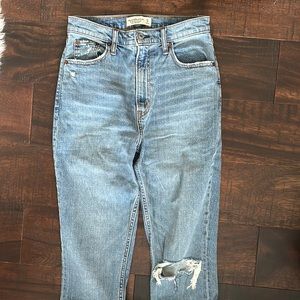 Abercrombie & Fitch “the 90’s slim straight ultra high rise” jeans